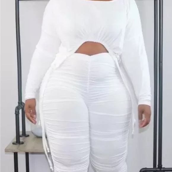 Life is Bliss 2 piece set - Picture 4 of 6